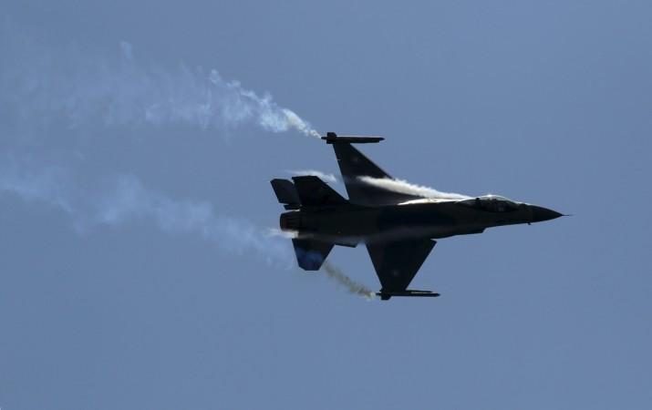 F-16 fighter jet