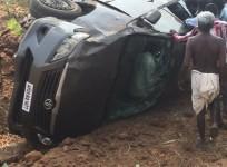 Actor Pranitha escapes unhurt as SUV overturns