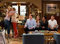 Kimmi and Steph decide to move in with DJ and help her raise her boys