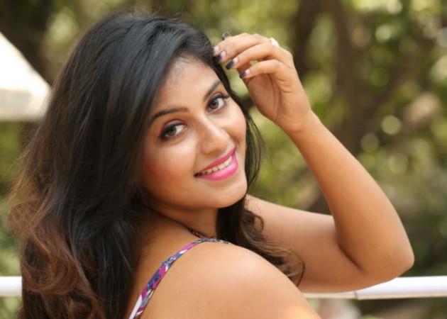 Actress Anjali
