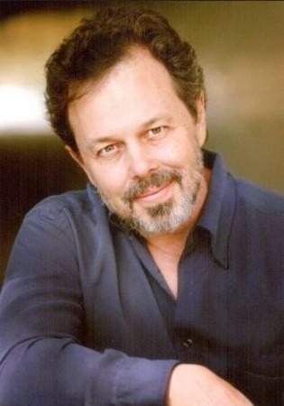 Curtis Armstrong