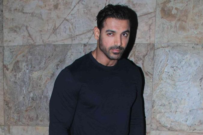 Force 2 actor John Abraham assaults photographer at airport - IBTimes India