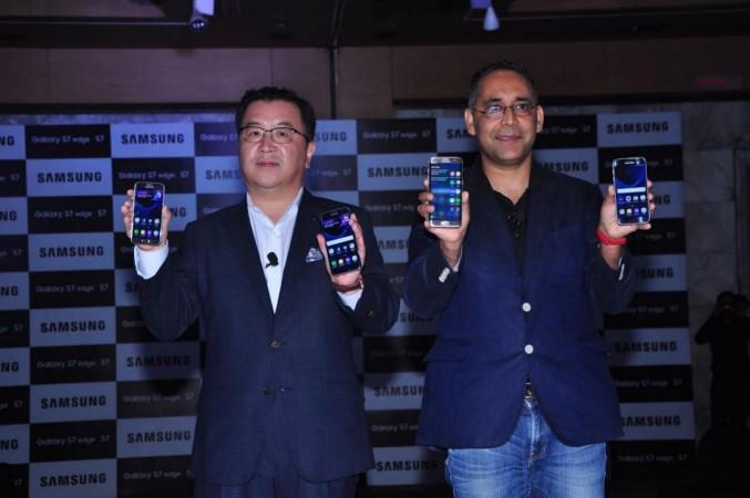 Samsung launches water-proof Galaxy S7 series in India
