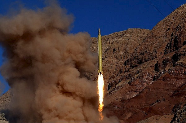 Iran test fires missiles