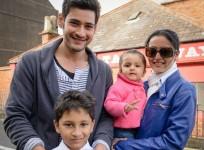 Mahesh Babu, Namrata Shirodkar with their children
