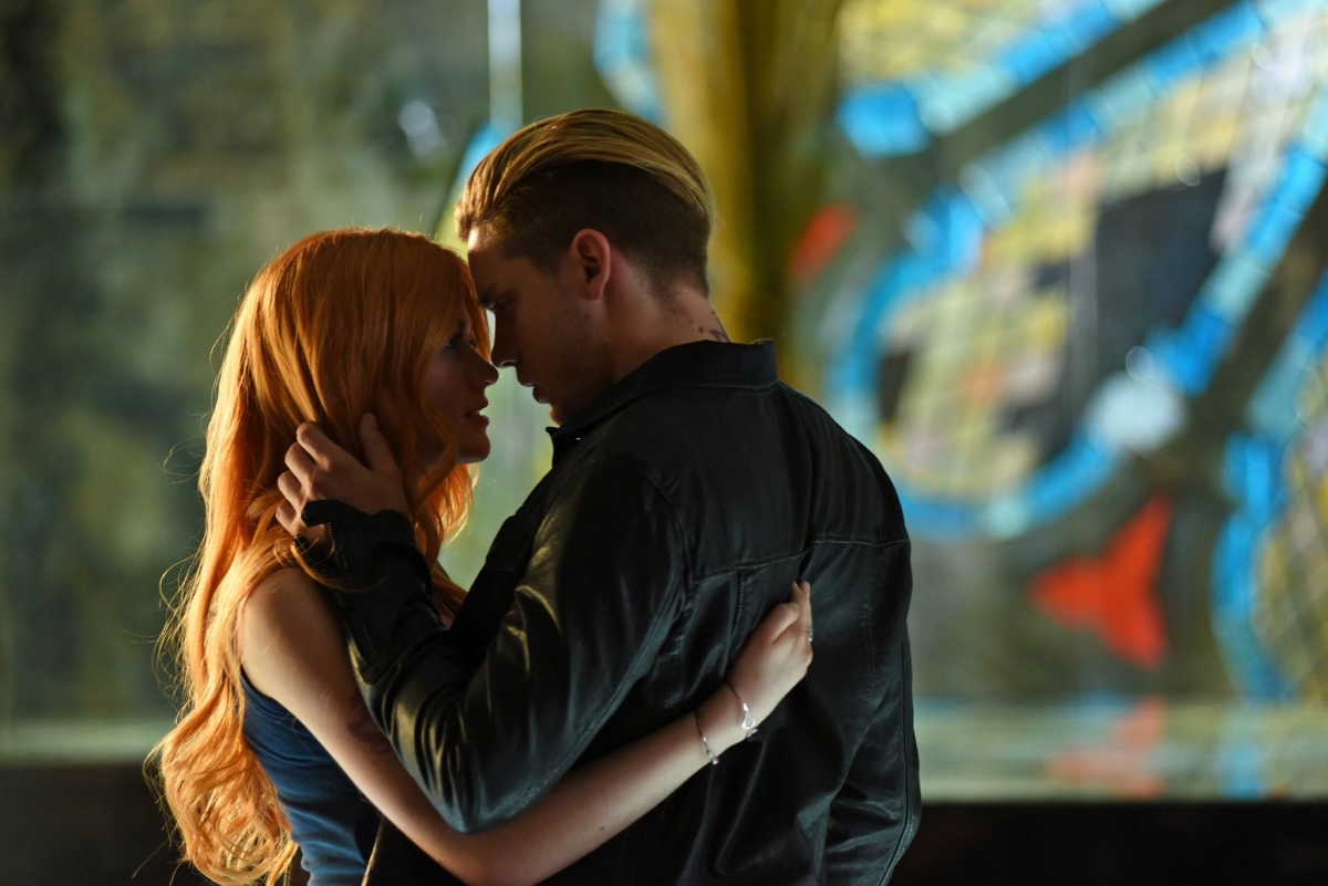 Watch 'Shadowhunters' Season 1 episode 11 online: What secret is Clary...