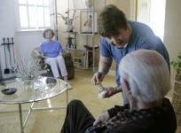 Older people using dangerous combinations of medicines in the U.S.