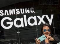 Samsung to launch foldable smartphone next year: Will it be the Galaxy S8?