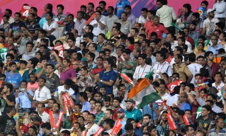cricket fans