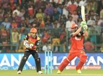 AB De Villiers RCB Naman Ojha Sunrisers Hyderabad
