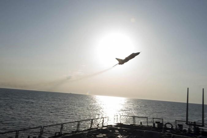 Russian plane near US ship