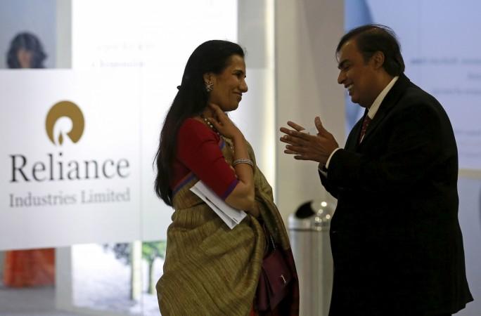 Reliance Jio 4G launch in India: Commercial rollout finally begins next month with free calls and data