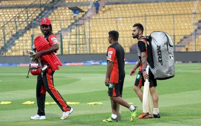 Chris Gayle Sarfaraz Khan Virat Kohli RCB