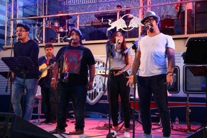 Divya Kumar (2nd from right) performs with Neeti Mohan and Amit Trivedi at ITPL, Bangalore, on April 29, 2016 Amit Trivedi and team performing at ITPB