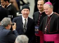 U2 guitarist makes history