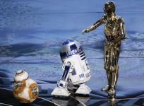R2-D2 with BB-8 and C-3PO at the 2016 Academy Awards 2016