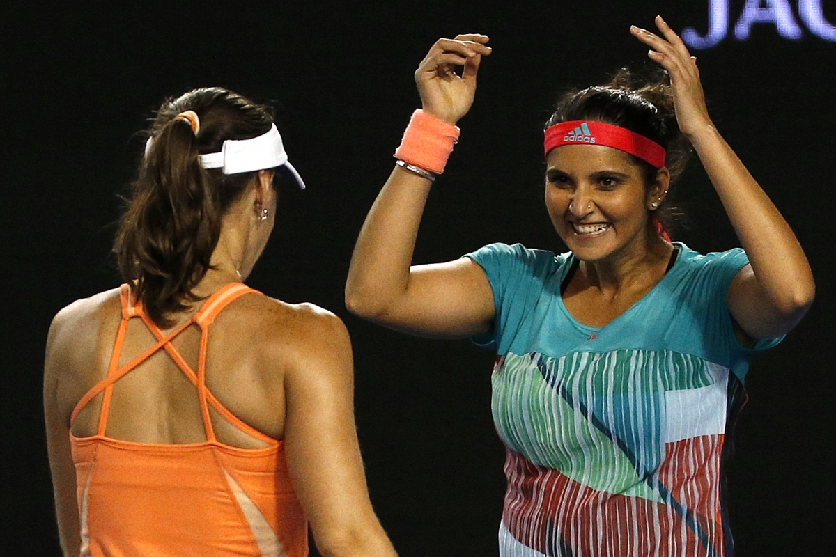 Wimbledon 2016: Will Sania Mirza and Martina Hingis clinch their fourth  Grand Slam title? - IBTimes India