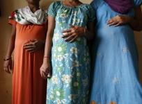 surrogacy,surrogate mothers,