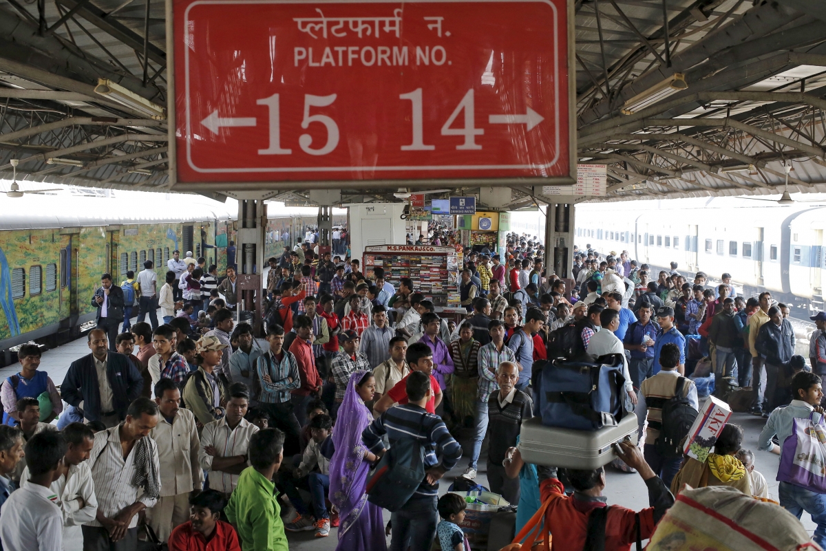 IRCTC sold 200 million tickets in FY16, aims for more in