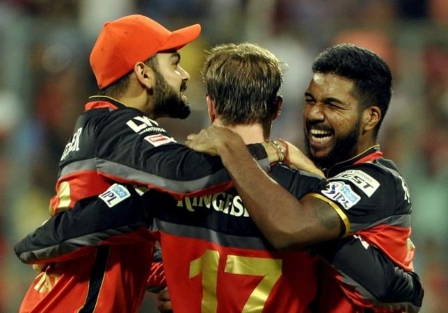 Kohli AB Aaron RCB
