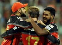 Kohli AB Aaron RCB