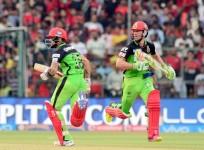 Virat Kohli AB De Villiers RCB
