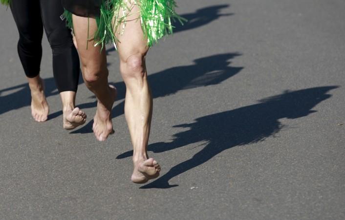runbarefoot,