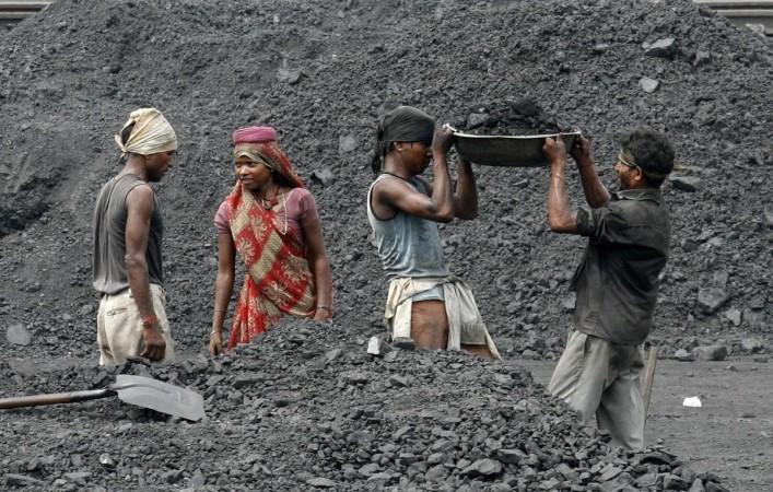 coal-india-output-offtake-rise-in-may-stock-rallies-4-on-bse