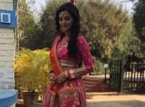 Helly Shah and other contestants on "Jhalak Dikhhla Jaa 9." Pictured: "Swaragini" actress Helly Shah aka Swara