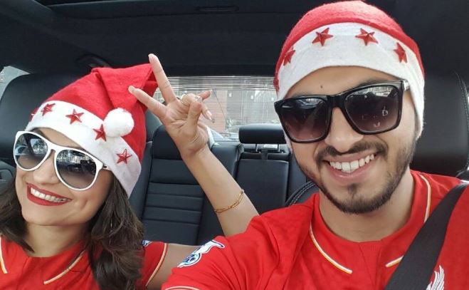Dimpy Ganguly flaunts her baby bump. Pictured: Dimpy Ganguly with husband Rohit Roy