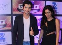 Ssharad Malhotra makes his first public appearance with girlfriend Pooja Bisht. Pictured: Ssharad Malhotra and Pooja Bisht at Zee Gold Awards 2016