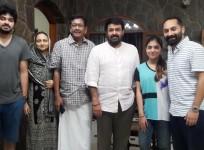 Mohanlal visits Fazil and family