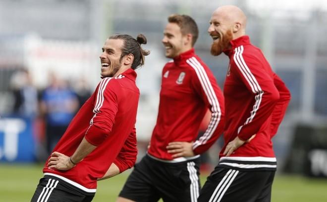Gareth Bale Wales James Collins Chris Gunter