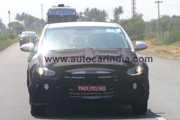 New Hyundai Elantra sedan spied testing in India