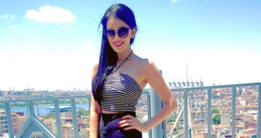 Smriti Khanna quits "Balika Vadhu." Pictured: Smriti Khanna