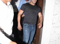 Salman Khan slashes his fee for "Bigg Boss 10"? Pictured: Salman Khan at "Baaghi" success party