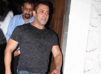 Salman Khan slashes his fee for "Bigg Boss 10"? Pictured: Salman Khan at "Baaghi" success party