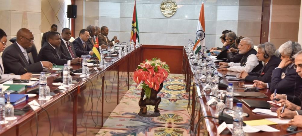 Prime Minister Narendra Modi and the President of Mozambique Filipe Nyusi at the delegation-level talks at Maputo, Mozambique, on July 7, 2016.