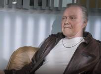 Mickey plans a heist in Ray Donovan