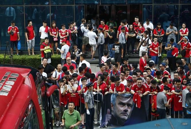 Manchester United fans Beijing