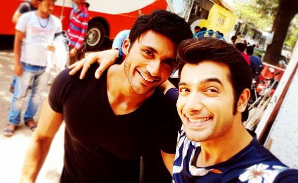 Zuber K Khan to quit "Kasam Tere Pyaar Ki." Pictured: "Kasam Tere Pyaar Ki" actors Zuber K Khan (on left) and Ssharad Malhotra (on right).