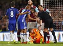 Diego Costa Chelsea Adrian West Ham Anthony Taylor