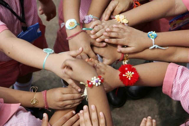 Raksha Bandhan 2016