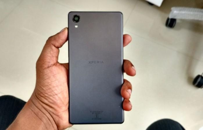 Xperia X Review