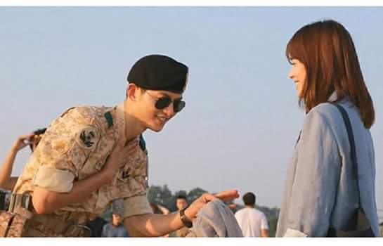 Descendants of the Sun”: Song Joong Ki Is a Man in Black and on a Mission