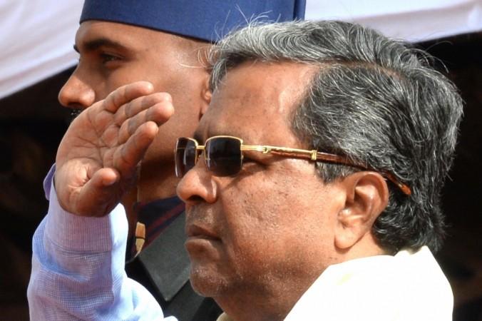pay commission bonanza karnataka govt employees cm siddaramaiah jubilee association lakhs of benefit hike salary