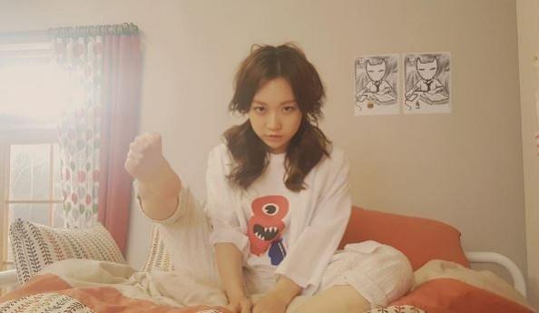 Kim Seul Gi talks about shooting with co-star Yoon Doo-joon (Doojoon). Kim Seul Gi