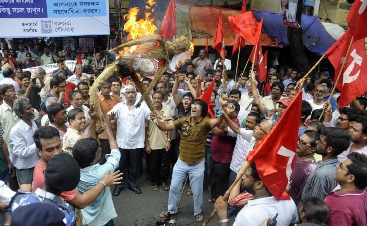 Leftists stage a demonstration during the nationwide general strike called by the central trade unions in Kolkata, on Sept 2, 2016