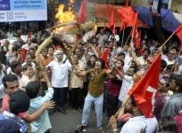 Leftists stage a demonstration during the nationwide general strike called by the central trade unions in Kolkata, on Sept 2, 2016