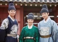 Moonlight drawn by clouds